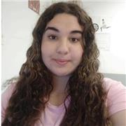 Soy estudiante del doble grado en historia y filología clásica y mis clases irían a extranjeros que quieren aprender el idioma.